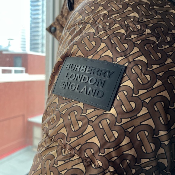 Burberry Monogram Removable Sleeve Puffer Winter Jacket - Picture 3 of 6